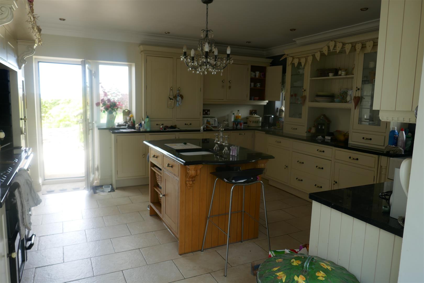 KITCHEN/BREAKFAST ROOM